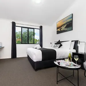 Hotel Cq, Gladstone